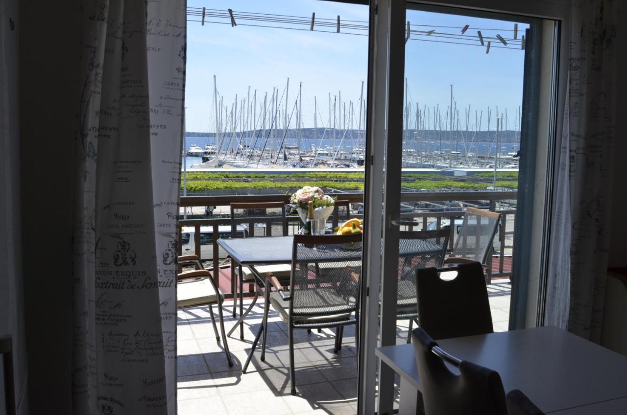 Apartment Cirko Kastela Luaran gambar