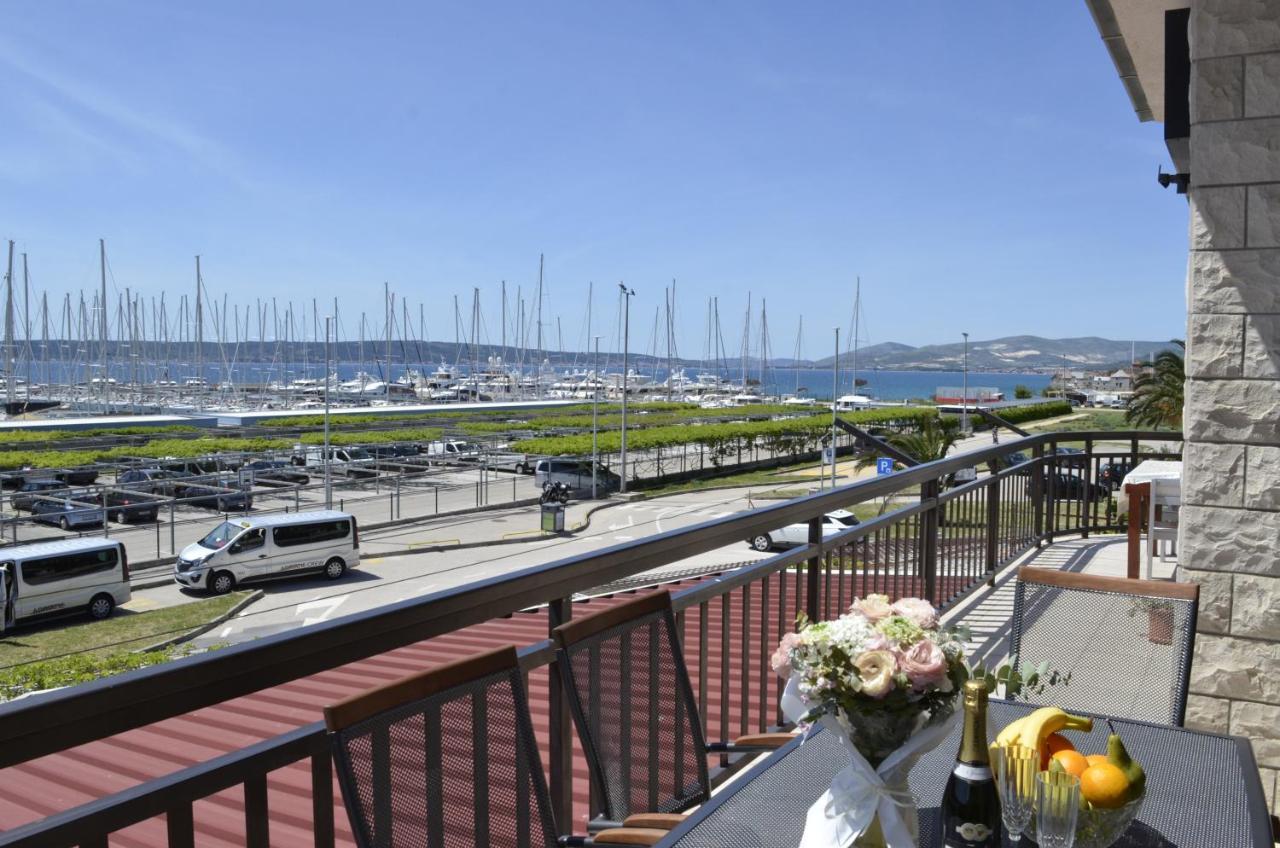Apartment Cirko Kastela Luaran gambar