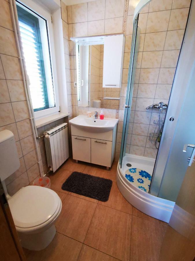 Apartment Cirko Kastela Luaran gambar