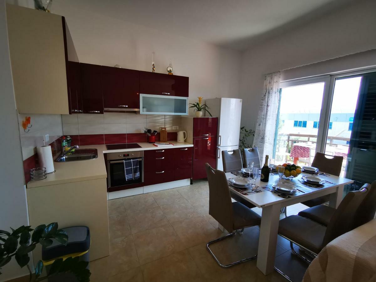 Apartment Cirko Kastela Luaran gambar